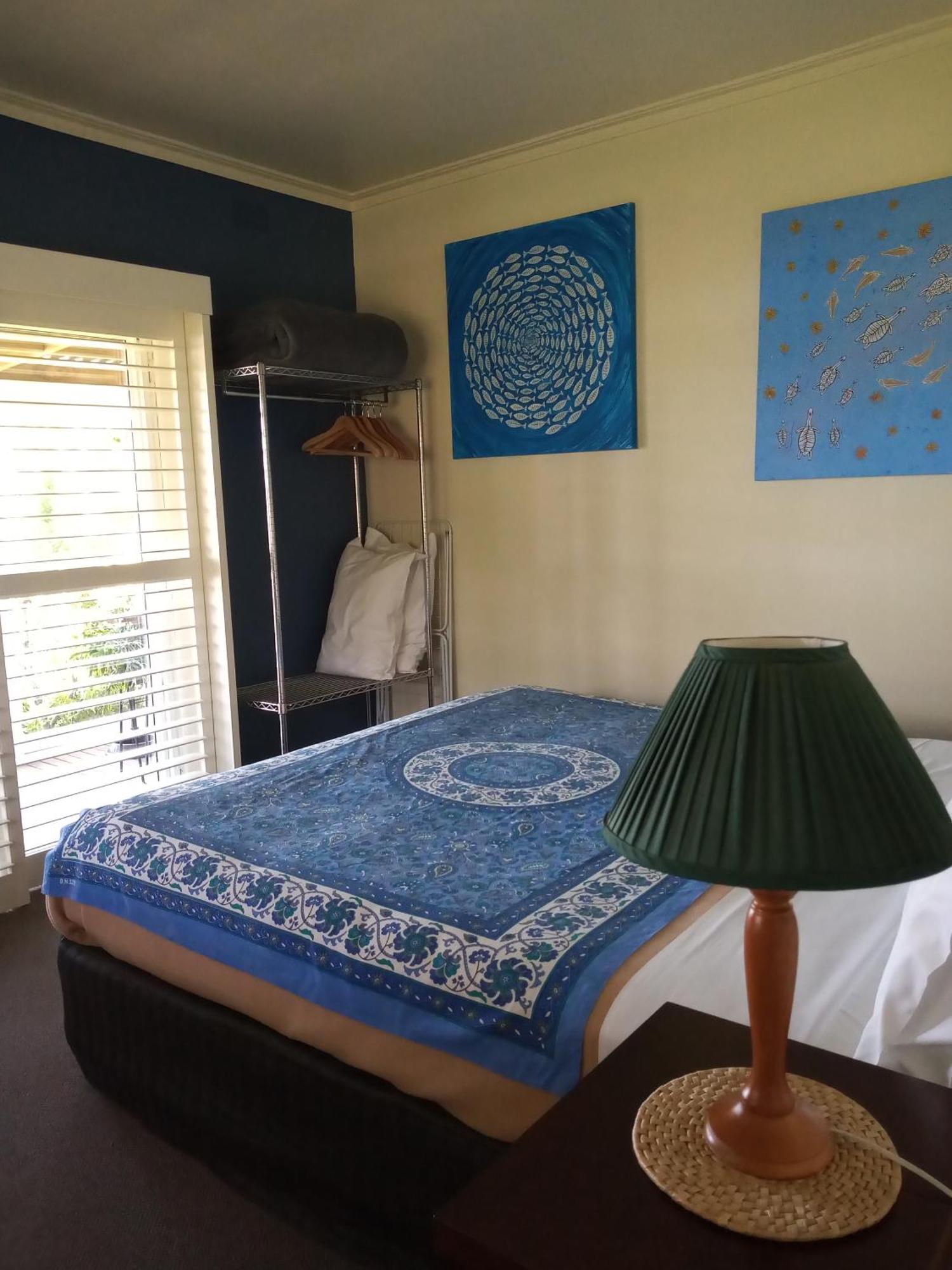 Lakes Entrance Waterfront Cottages With King Beds Kültér fotó