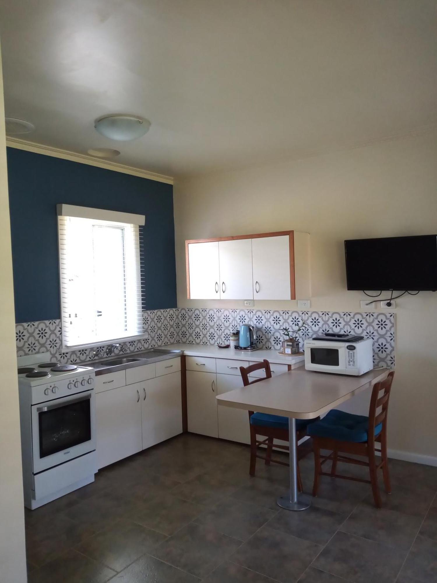 Lakes Entrance Waterfront Cottages With King Beds Kültér fotó
